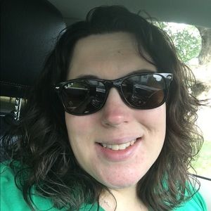 Meet your Posher, Becky